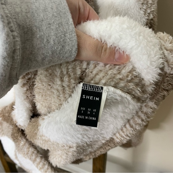 SHEIN Plaid Shacket - Picture 4 of 5